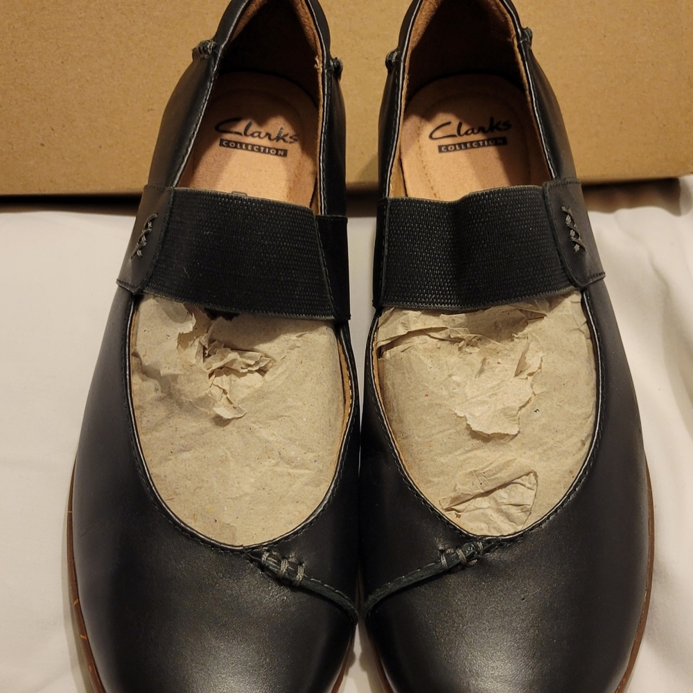 Shoes - Picture 7 of 7